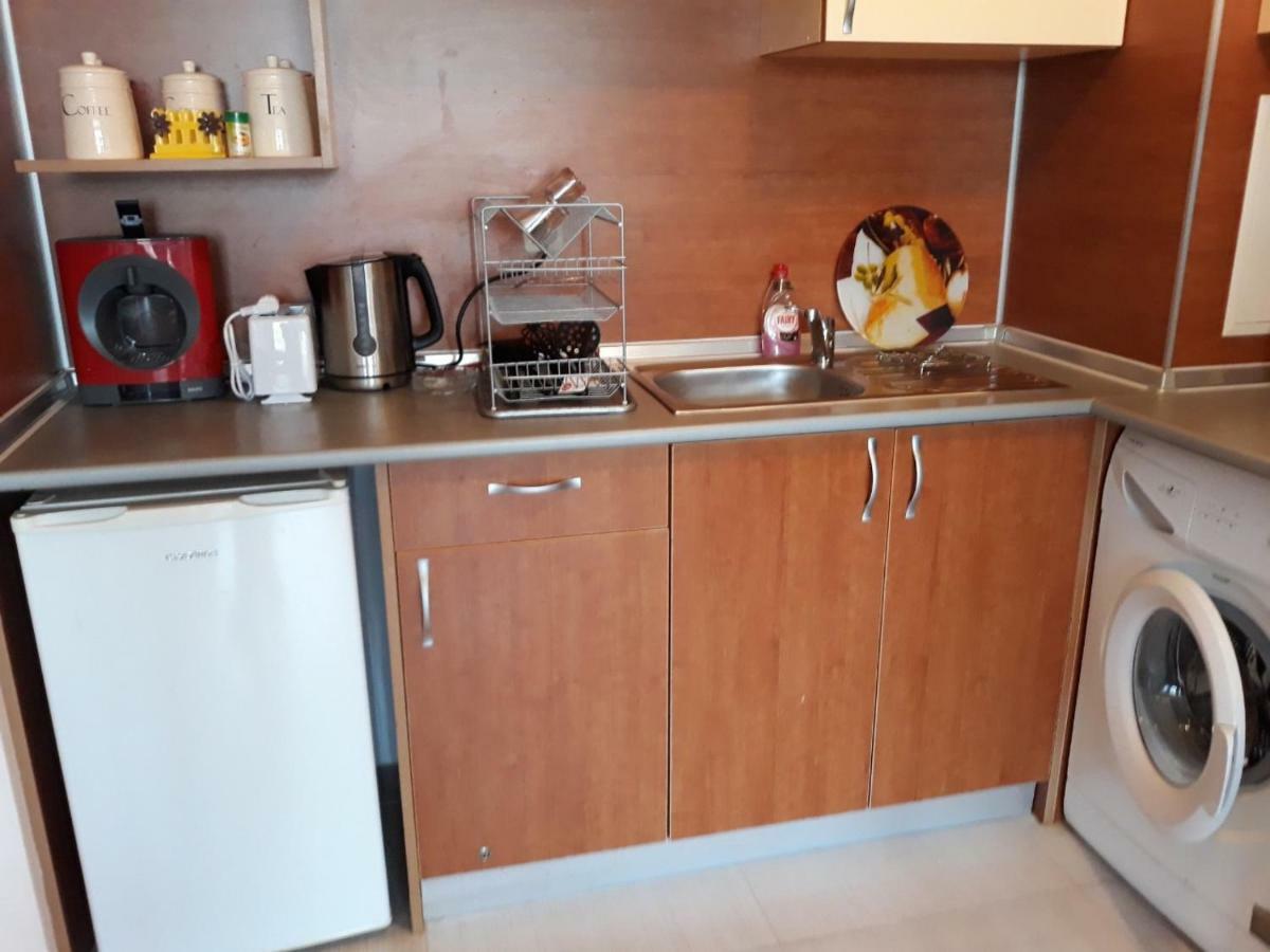 Apartament Grand Kamelia Lägenhet Slăntjev Brjag Exteriör bild