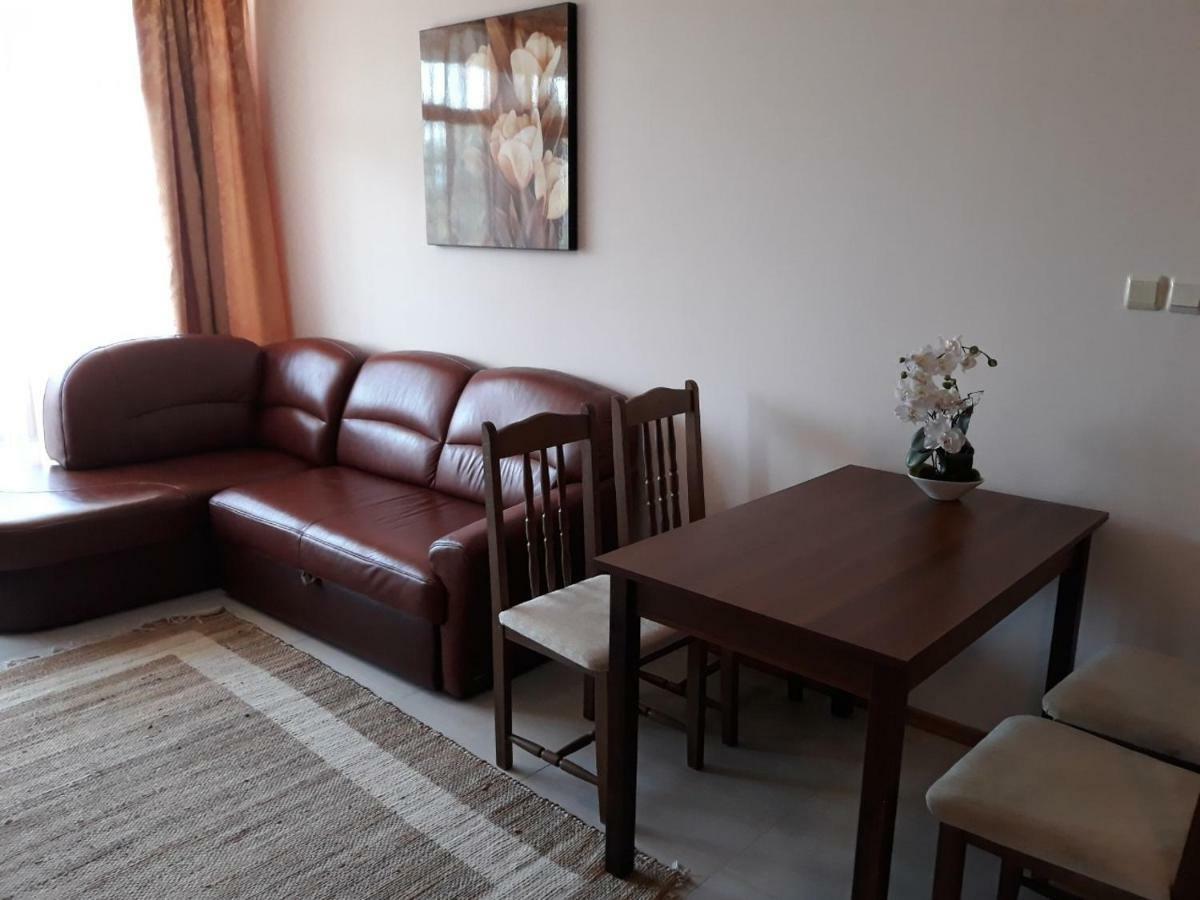 Apartament Grand Kamelia Lägenhet Slăntjev Brjag Exteriör bild